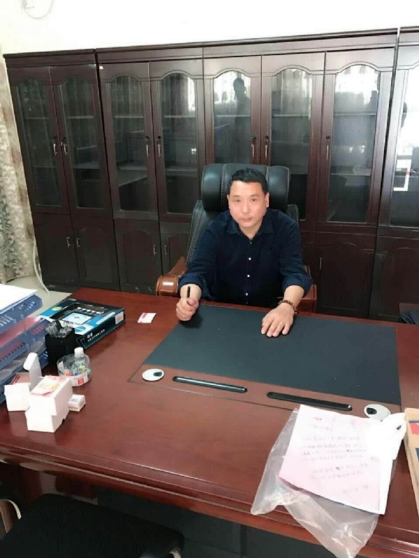 艺术家的第一张照片--台湾残疾人相亲网
