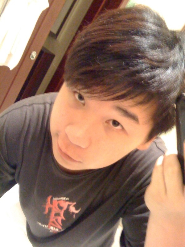 陈鸿翔先生的第一张照片--台湾残疾人相亲网