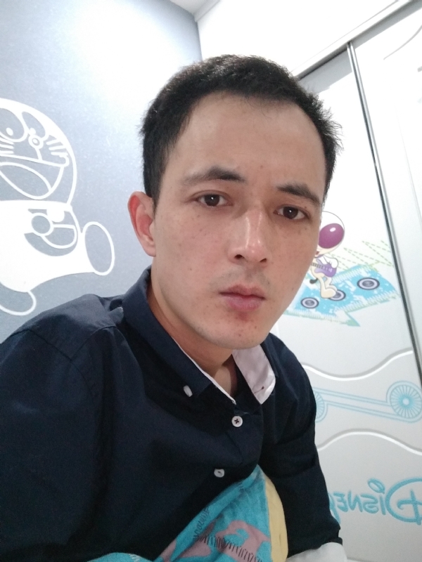 容晨的第一张照片--台湾残疾人相亲网