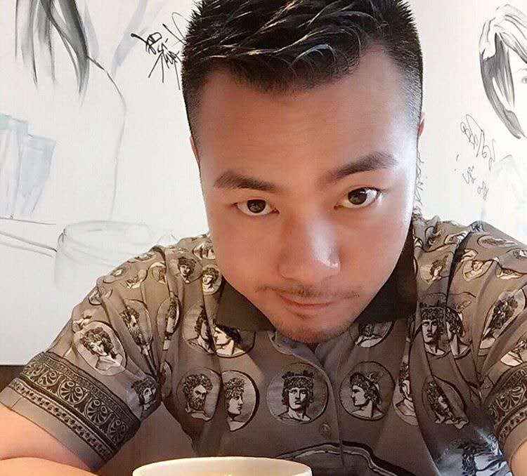 刘江平的第一张照片--台湾残疾人相亲网