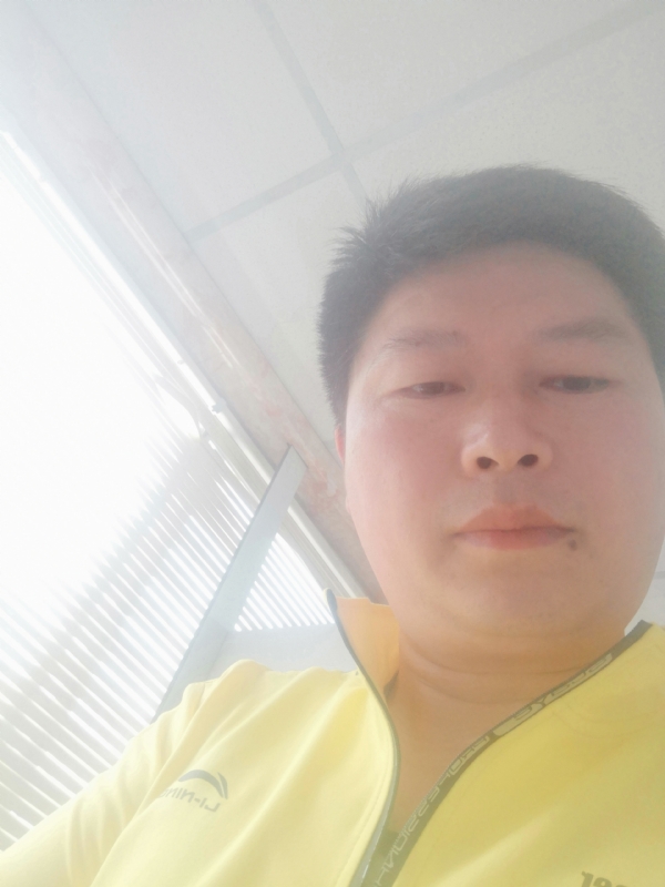 山男的第一张照片--台湾残疾人相亲网