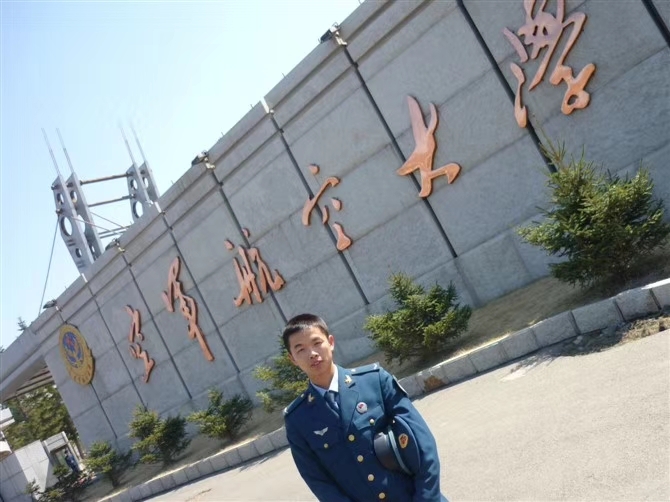 阿德的第一张照片--台湾残疾人相亲网