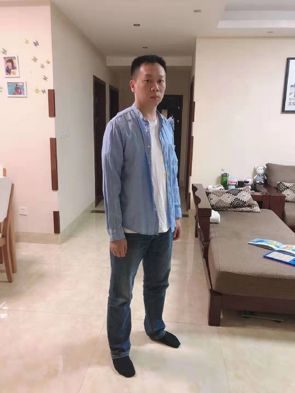 以勒的第一张照片--台湾残疾人相亲网