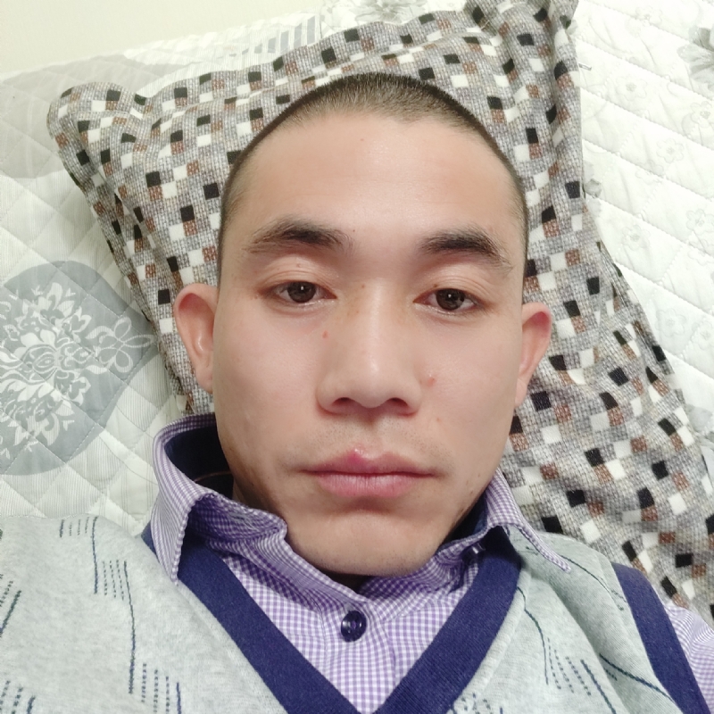 龙飞的第一张照片--台湾残疾人相亲网