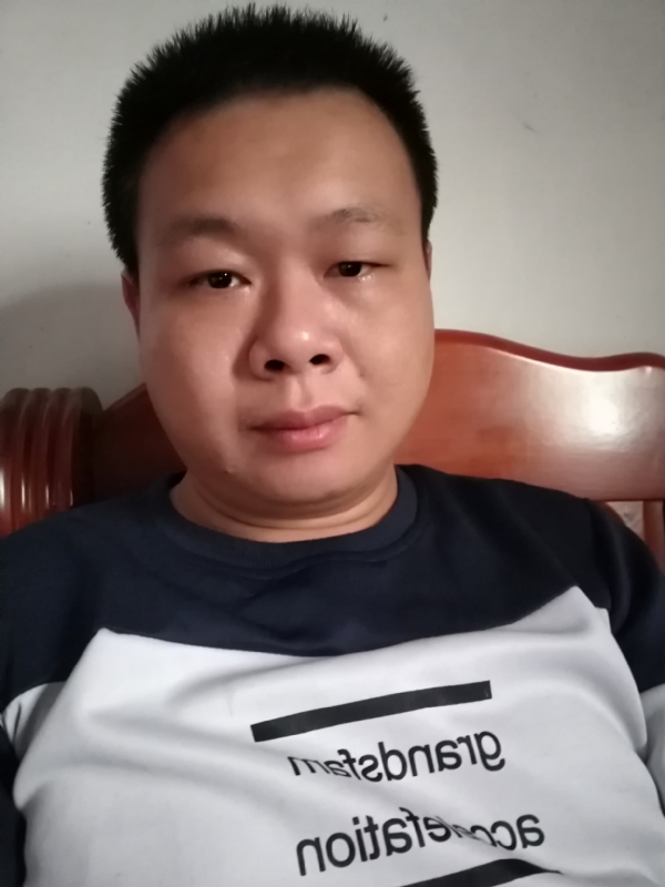飞的第一张照片--台湾残疾人相亲网