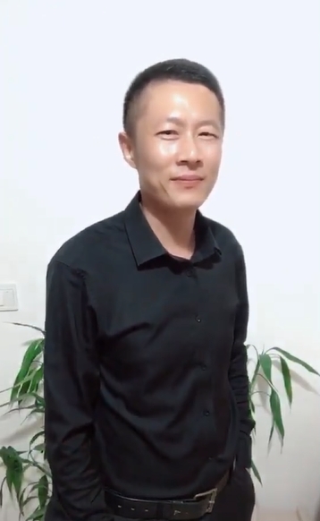 地huhi的第一张照片--台湾残疾人相亲网