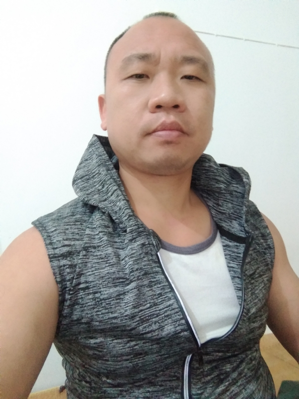 whm的第二张照片--台湾残疾人相亲网