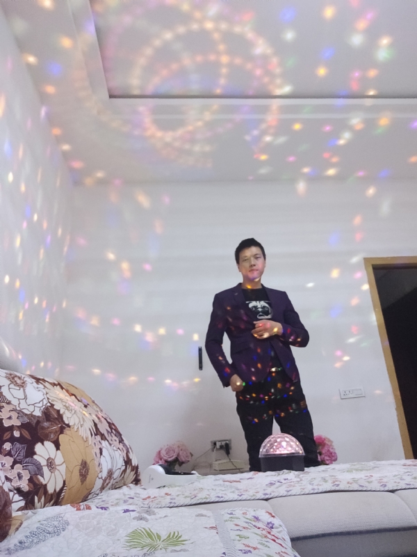 慕凡的第一张照片--台湾残疾人相亲网