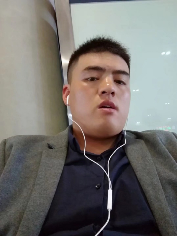 崩沙卡拉卡的第一张照片--台湾残疾人相亲网