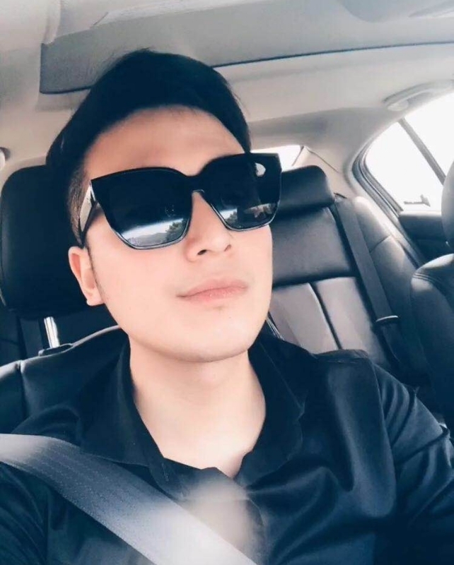 沉稳的第一张照片--台湾残疾人相亲网