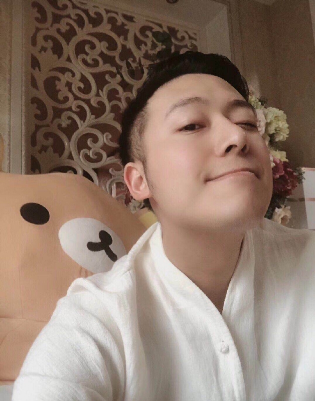 沉稳的第二张照片--台湾残疾人相亲网