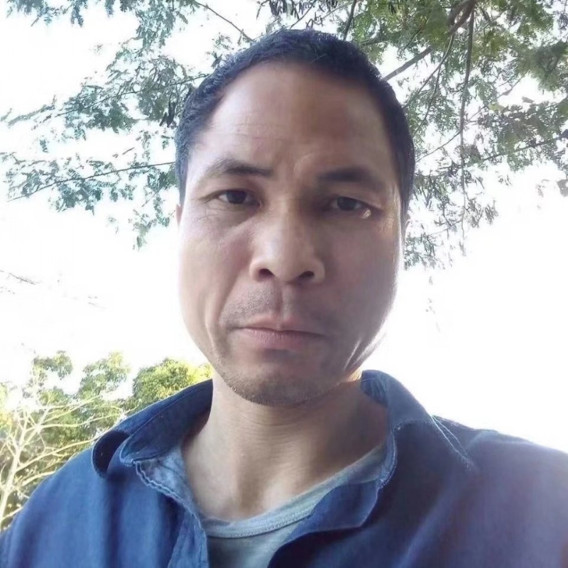 老钟的第一张照片--台湾残疾人相亲网