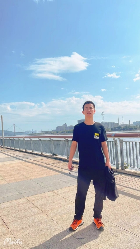 小螃蟹的第一张照片--台湾残疾人相亲网