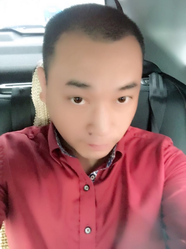 在一个路口等的第一张照片--台湾残疾人相亲网