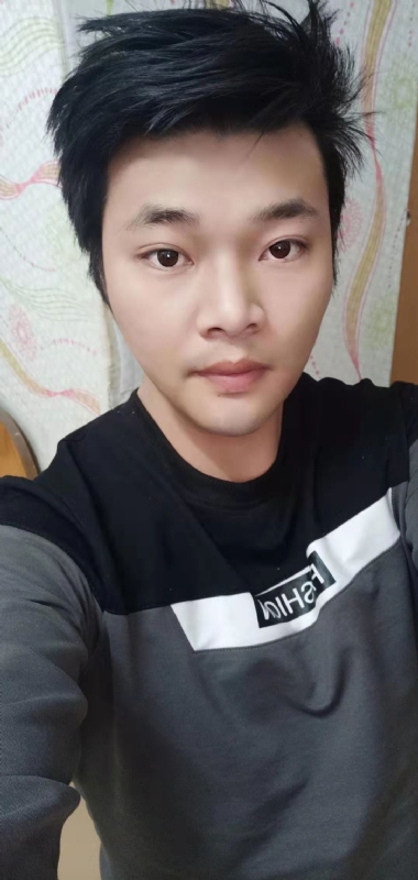 王冰的第一张照片--台湾残疾人相亲网