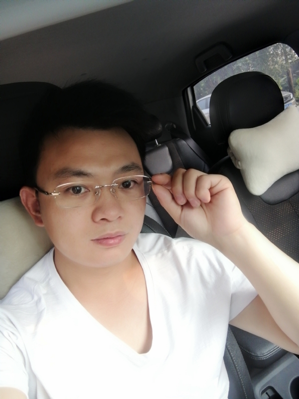 幸福的拥抱的第二张照片--台湾残疾人相亲网