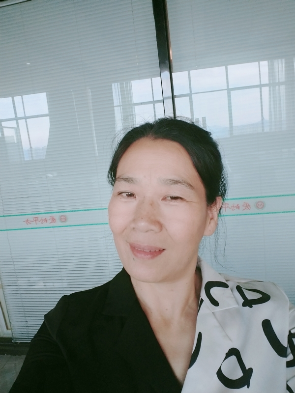 易莲的第一张照片--台湾残疾人相亲网