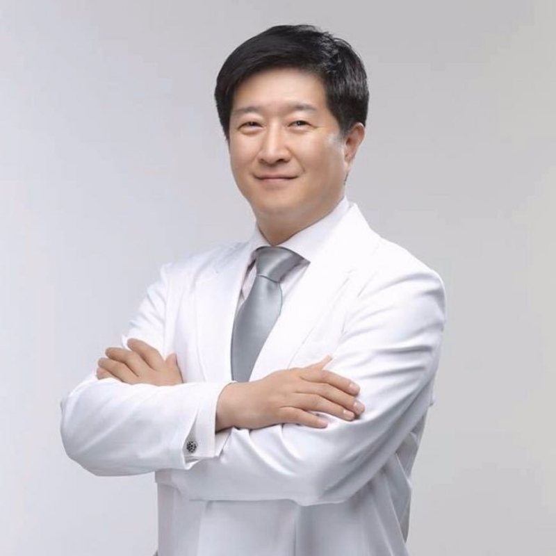王伟的第一张照片--台湾残疾人相亲网