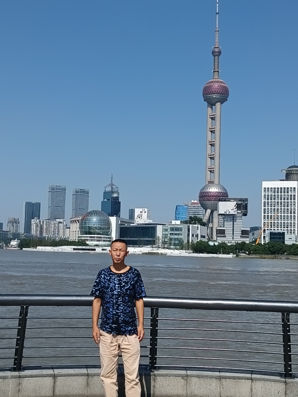 伪装浪漫的第一张照片--台湾残疾人相亲网