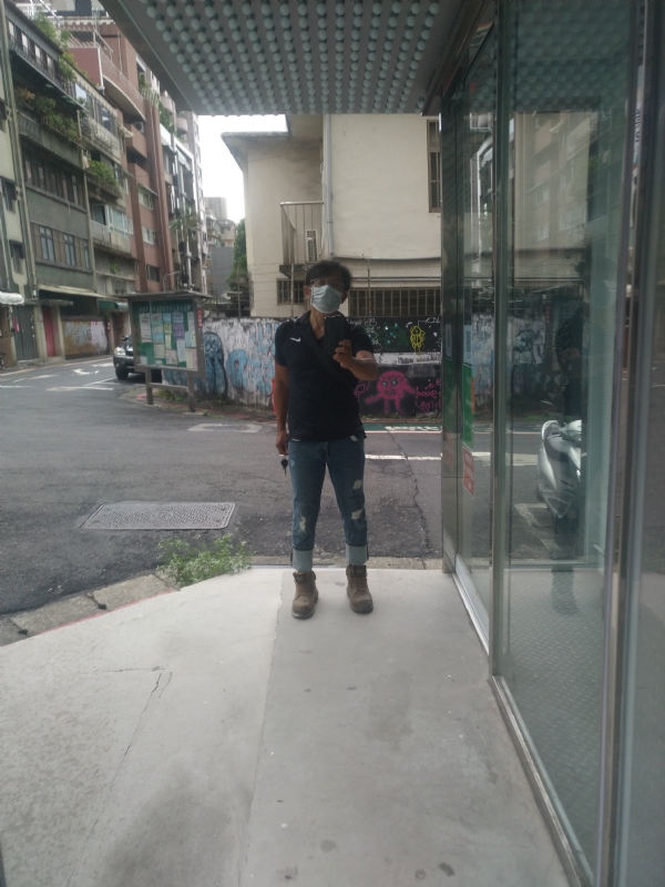 隱姓埋名的第二张照片--台湾残疾人相亲网