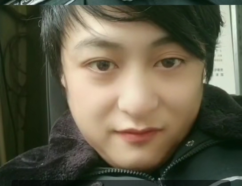 小玮的第一张照片--台湾残疾人相亲网