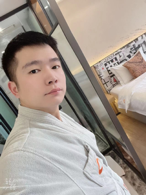绿帽的第一张照片--台湾残疾人相亲网